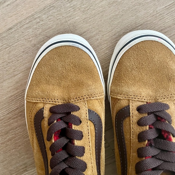 Vans Fur Lined Suede Sneakers / Canadian style - Picture 5 of 7